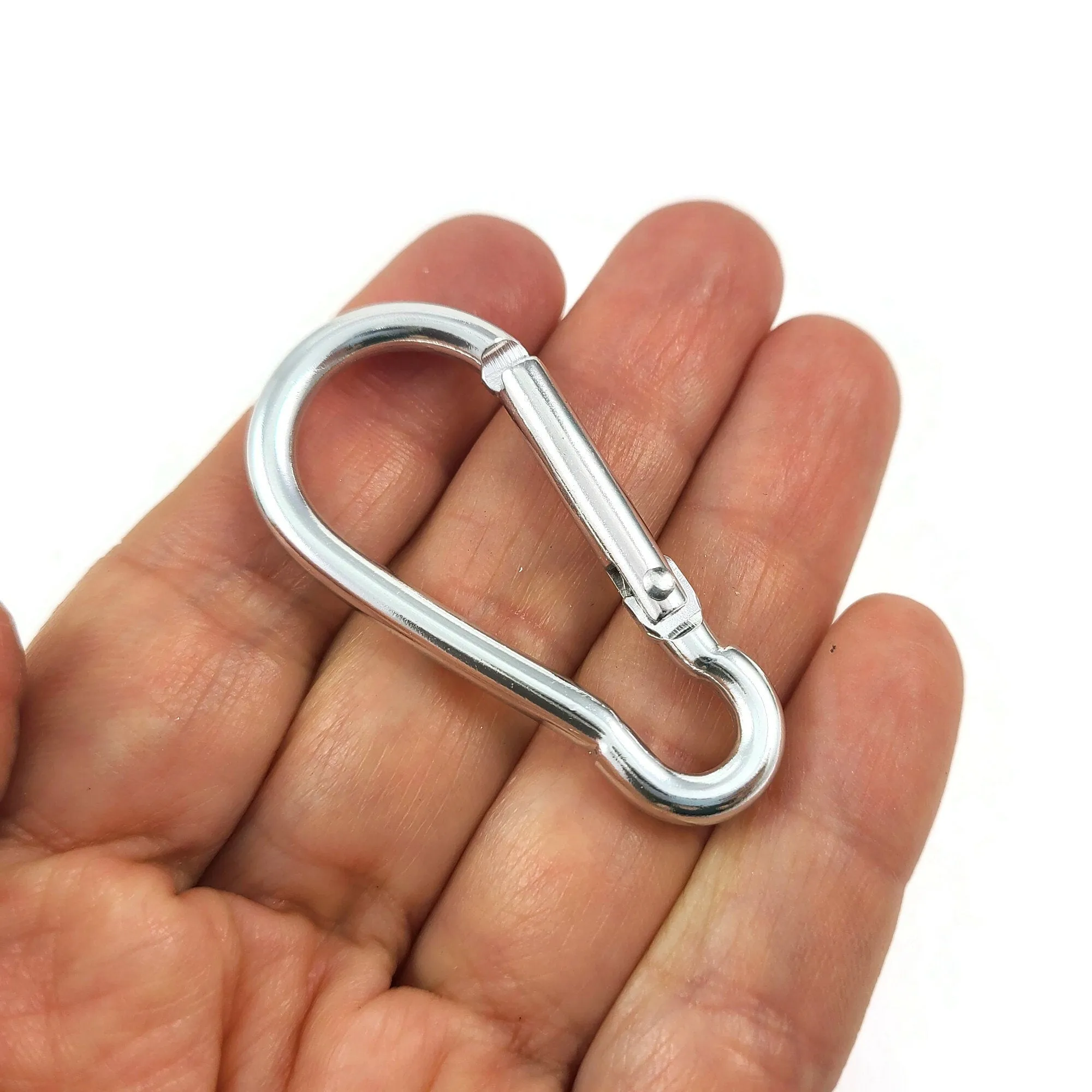 1 Colorful aluminum carabiner 2 inches