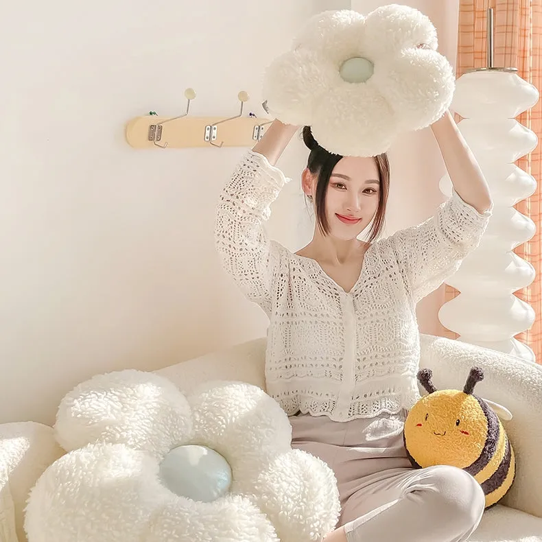 Kawaii Daisy Bee Plush Toy